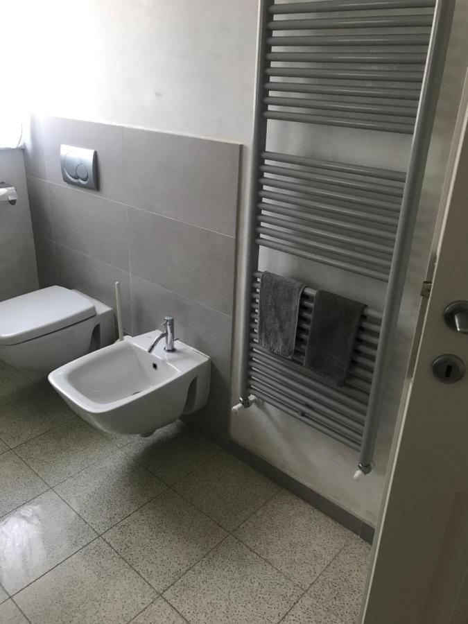 Camera Con Bagno Privato E Parcheggio Lucca Exteriér fotografie